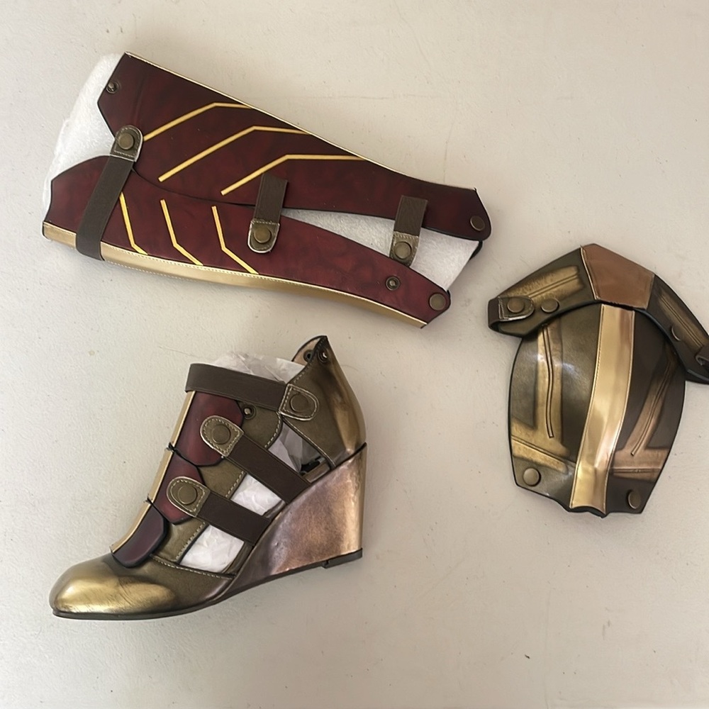 Wonder Woman DC Amputee Left Foot Halloween Boot/Wedge Single Shoe